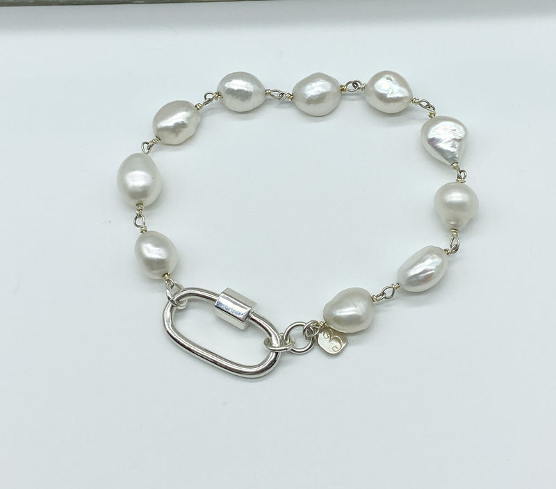 Pearl carabiner bracelet